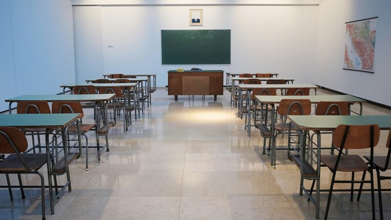 Une salle de classe vide